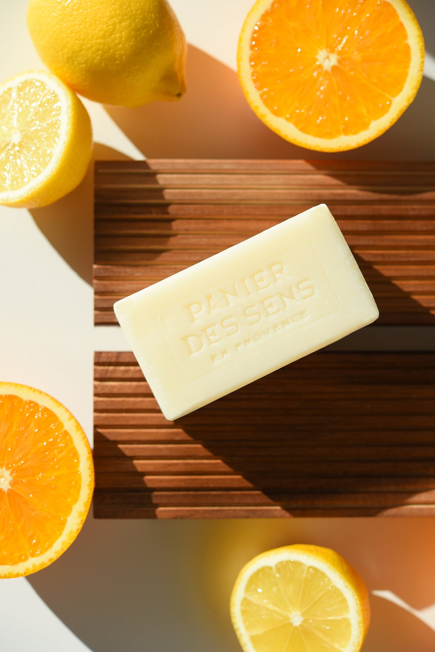 Panier Des Sens - Pflanzliche Stückseife - Zitrone & Zypresse